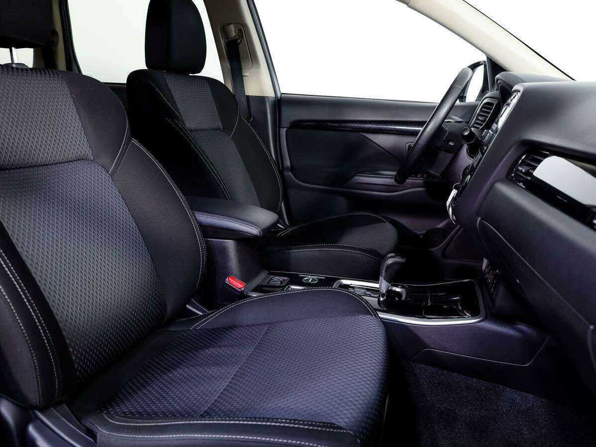 Mitsubishi Outlander, 2018 Фото №12