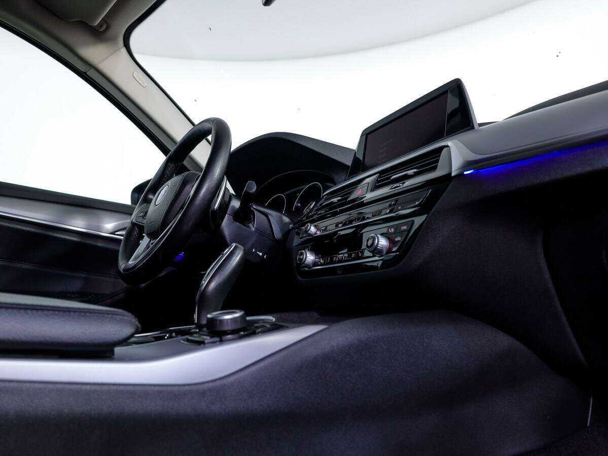 BMW 5 серии 520d, 2018 Фото №19