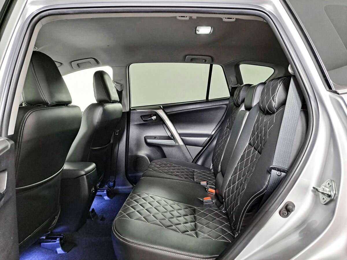 Toyota RAV4, 2015 Фото №7