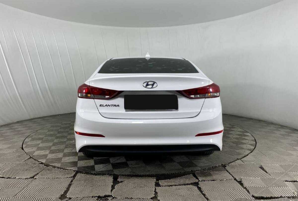 Hyundai Elantra, 2017 - 132 960 км. | Фото №6