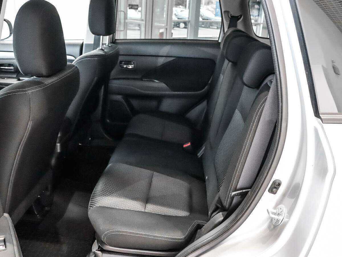 Mitsubishi Outlander, 2016 Фото №10