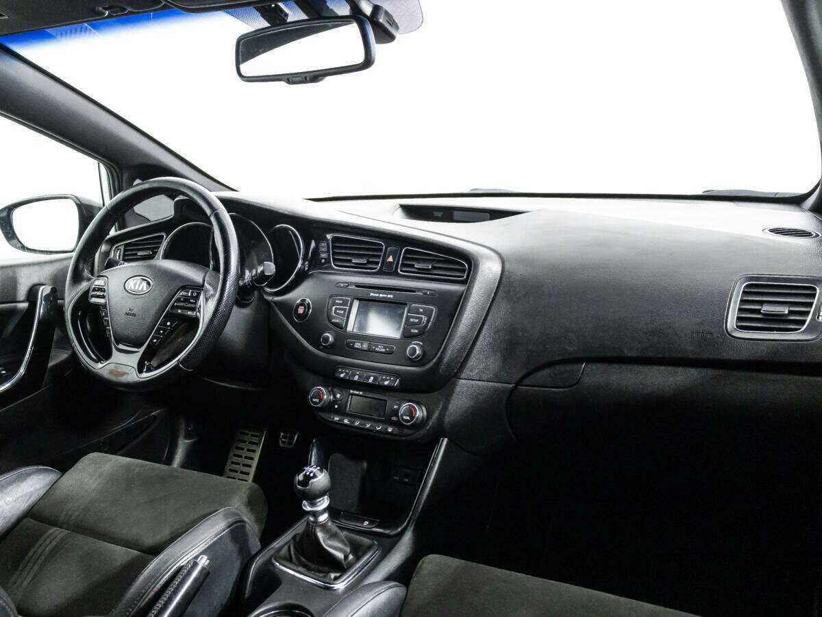 Kia Ceed GT, 2014 Фото №9