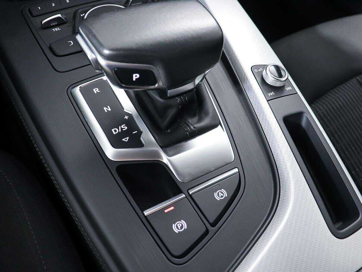 Audi A4, 2015 Фото №16