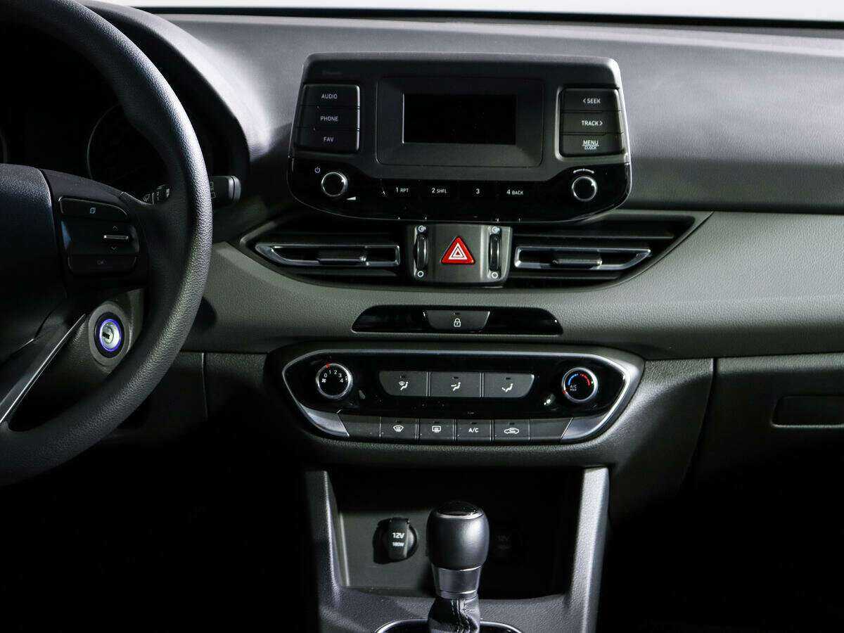 Hyundai i30, 2022 Фото №11