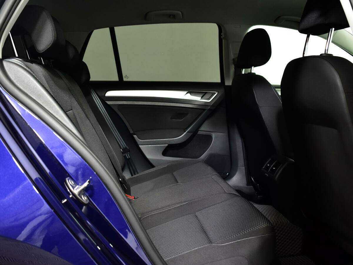 Volkswagen Golf, 2018 Фото №8