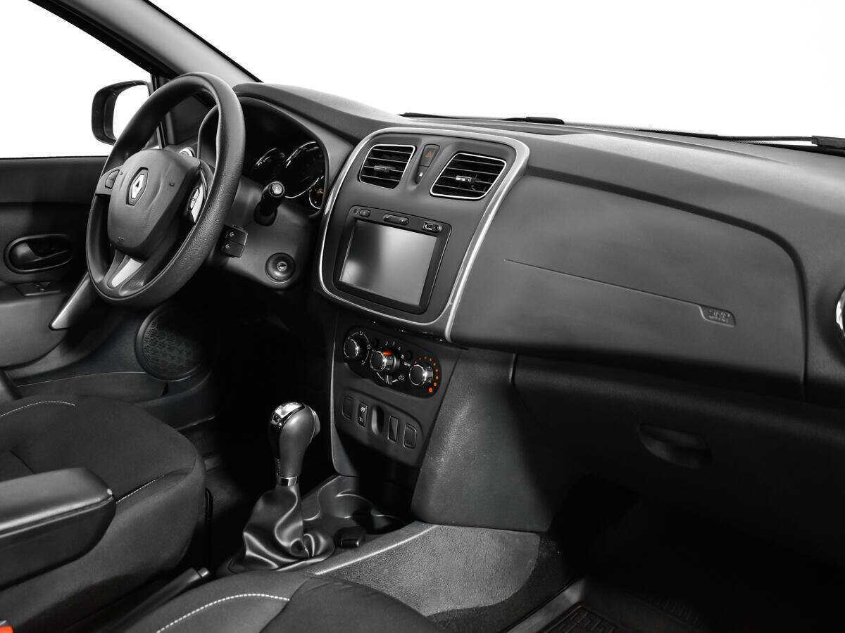 Renault Sandero Stepway, 2017 - 72 930 км. | Фото №7