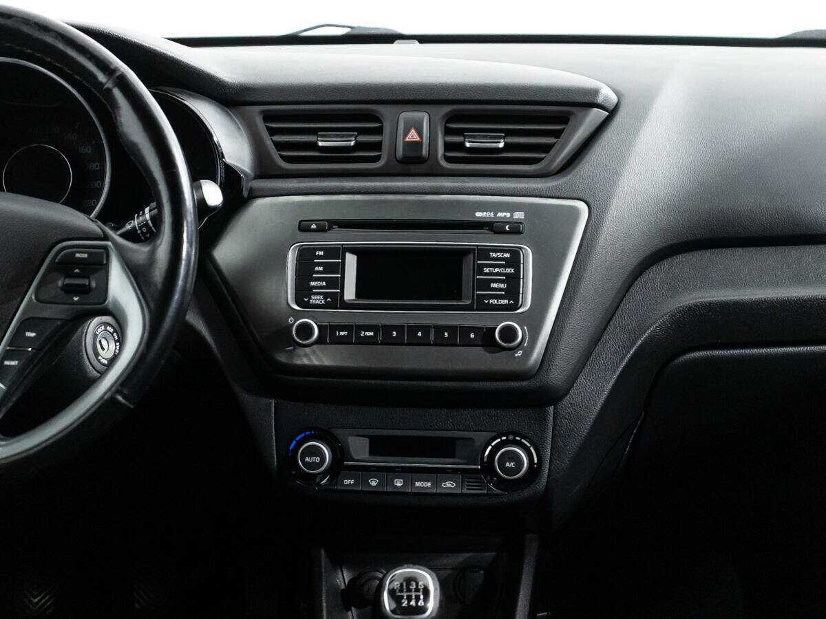 Kia Rio, 2017 Фото №14