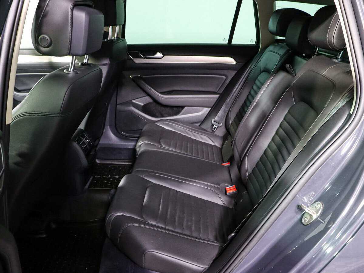 Volkswagen Passat, 2017 Фото №8