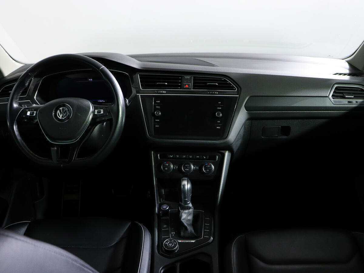 Volkswagen Tiguan, 2018 Фото №10