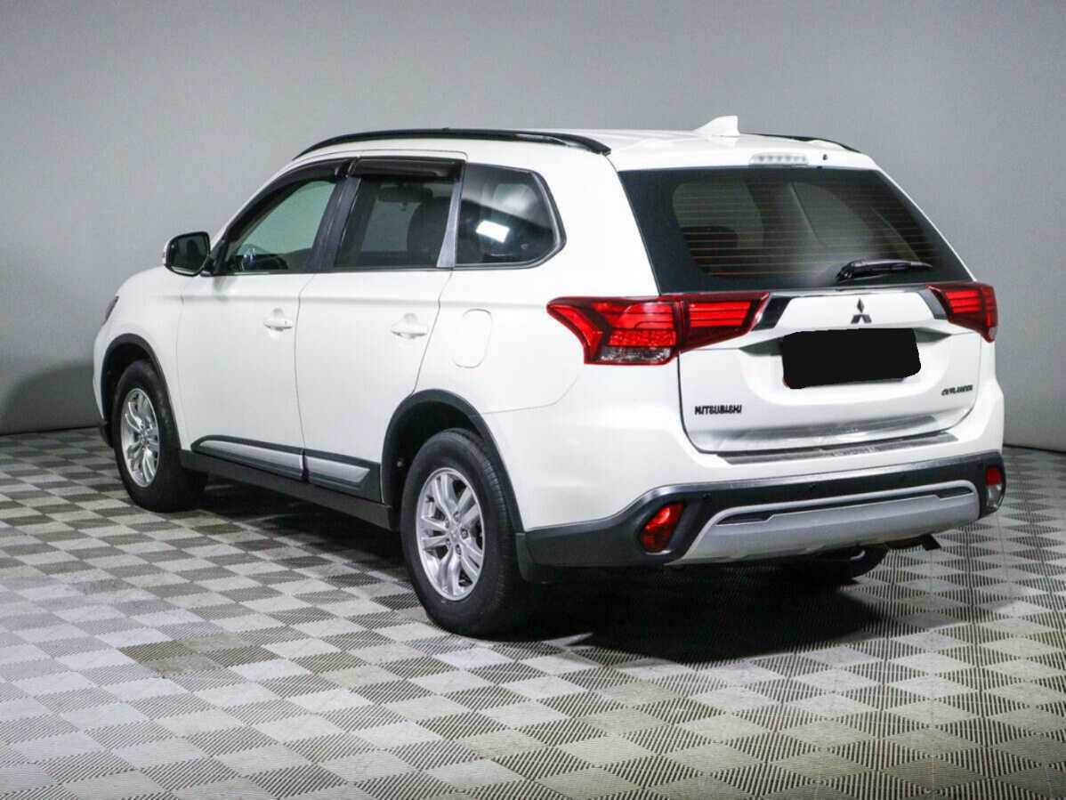 Mitsubishi Outlander, 2019 - 116 000 км. | Фото №6