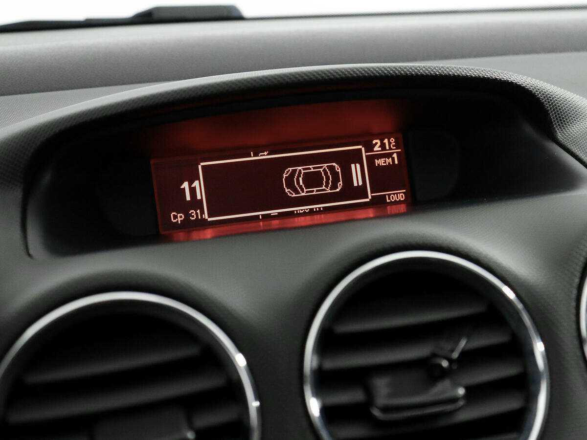 Peugeot 308, 2012 Фото №17