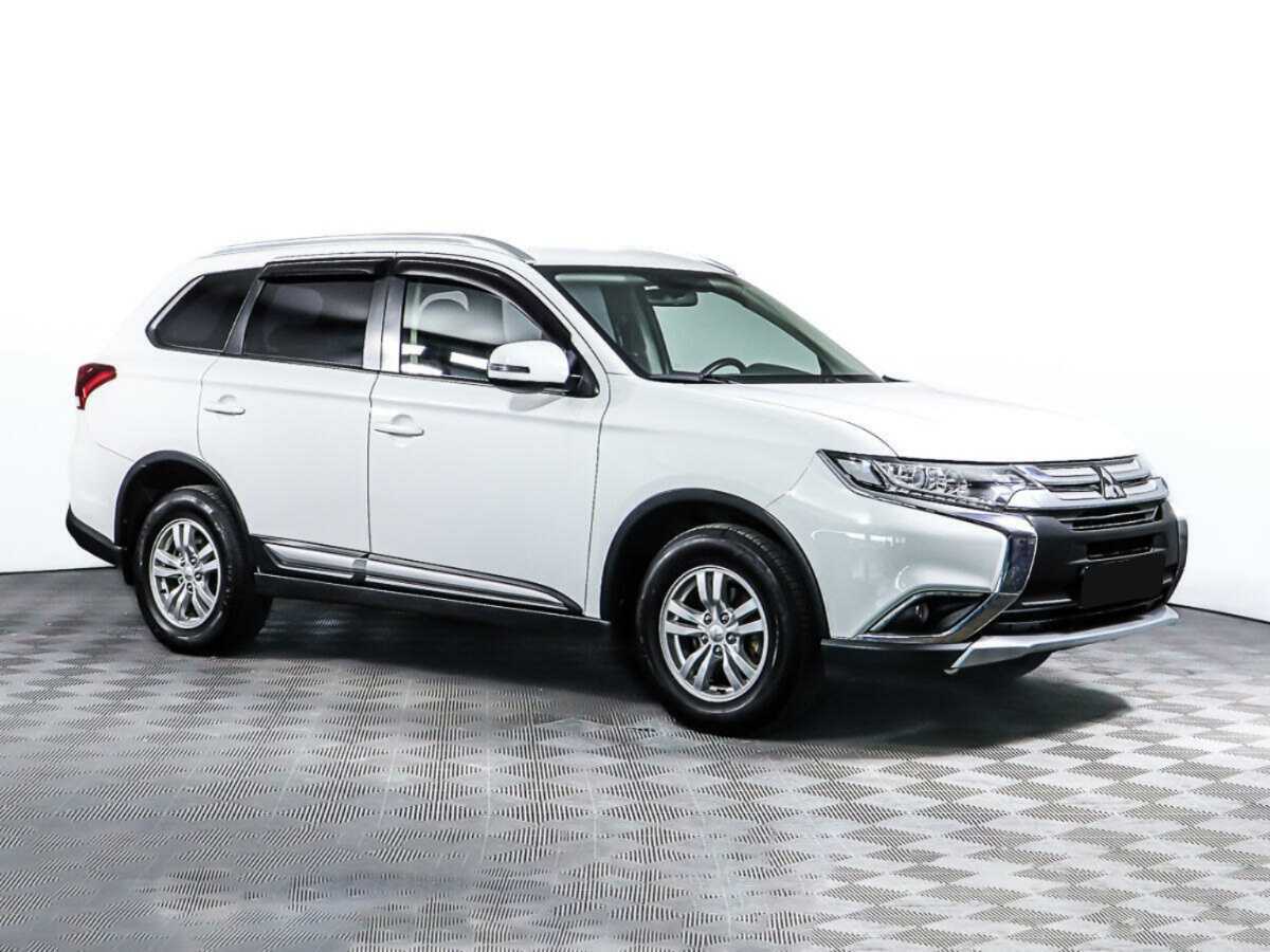 Mitsubishi Outlander, 2018 - 71 629 км. | Фото №3