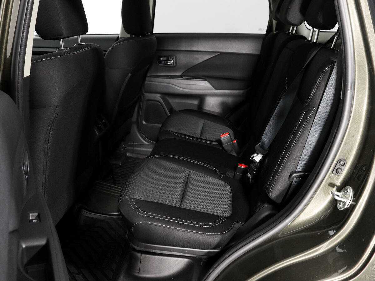 Mitsubishi Outlander, 2020 Фото №12