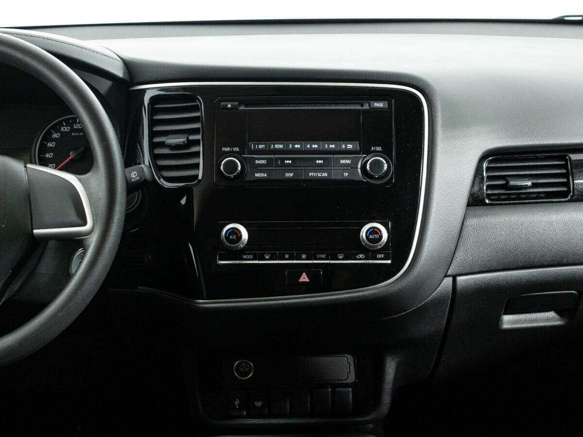 Mitsubishi Outlander, 2021 Фото №14