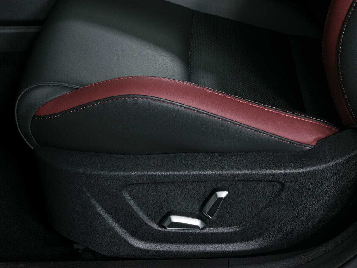 Geely Coolray, 2023 Фото №20