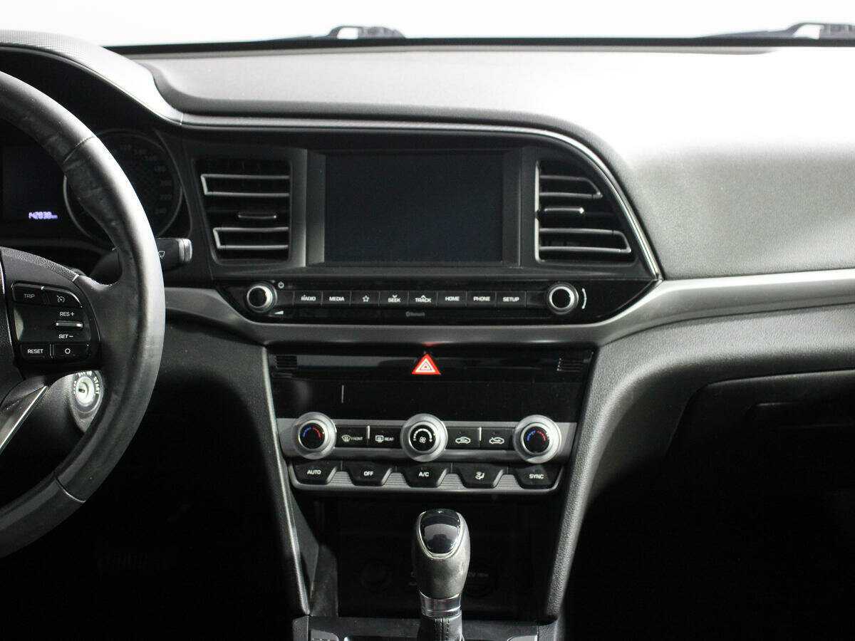 Hyundai Elantra, 2020 Фото №10