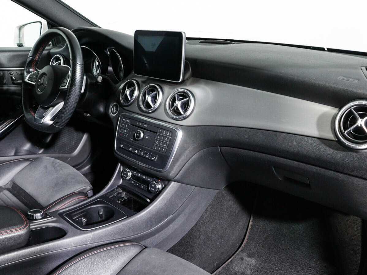 Mercedes-Benz CLA 200, 2016 - 103 000 км. | Фото №6