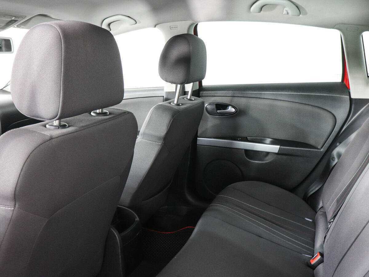 SEAT Leon, 2012 Фото №11