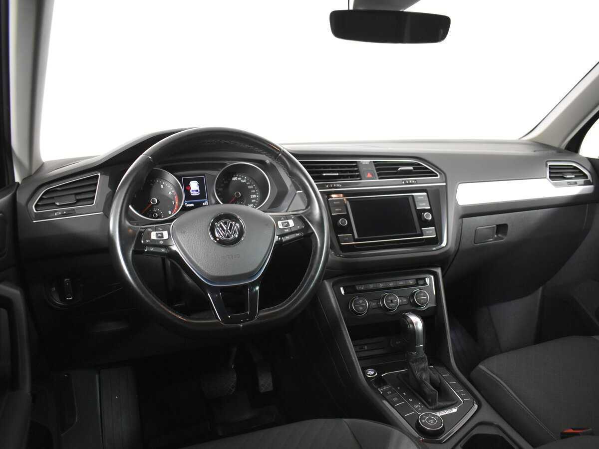 Volkswagen Tiguan, 2018 Фото №14