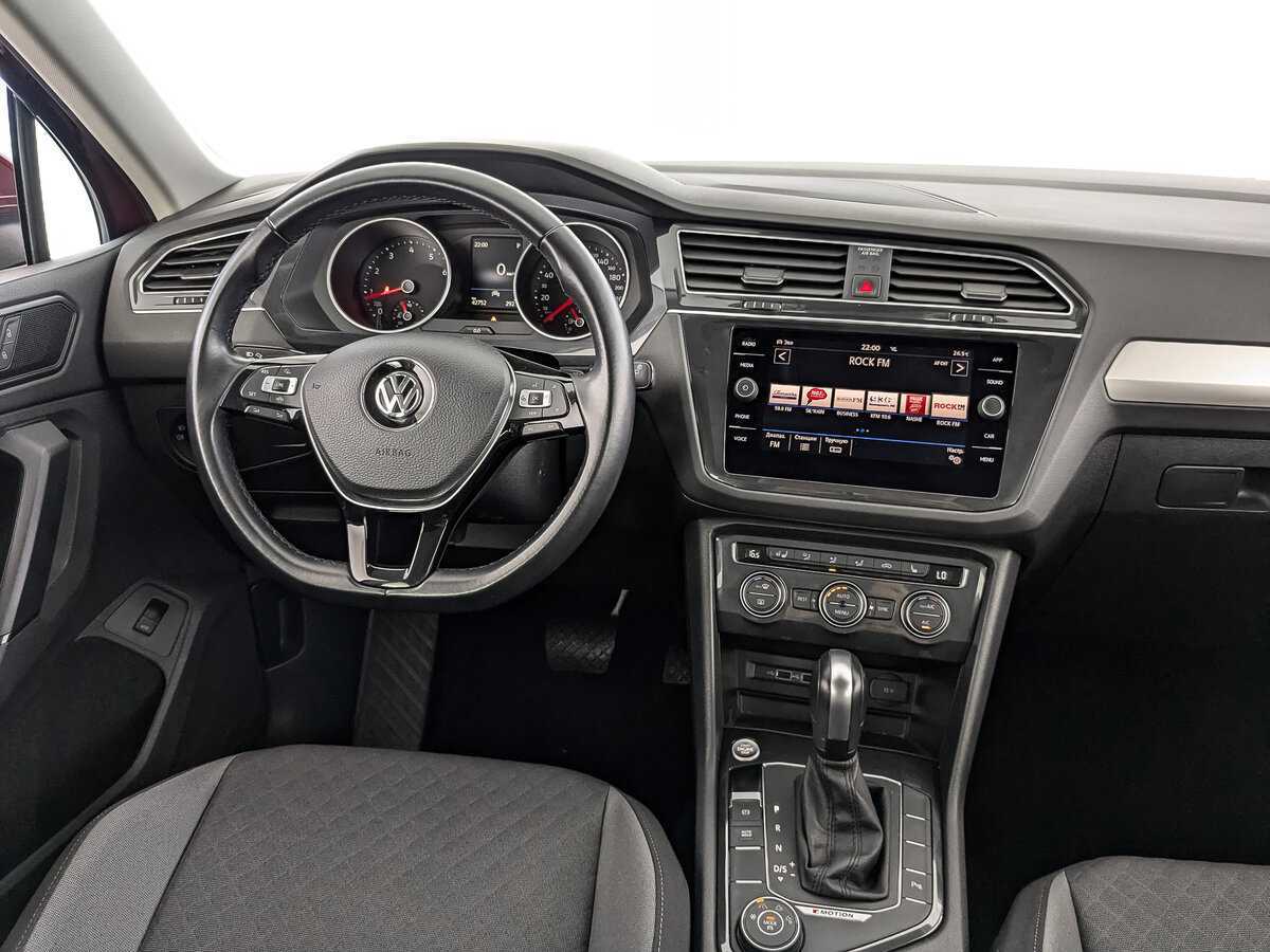 Volkswagen Tiguan, 2020 Фото №17
