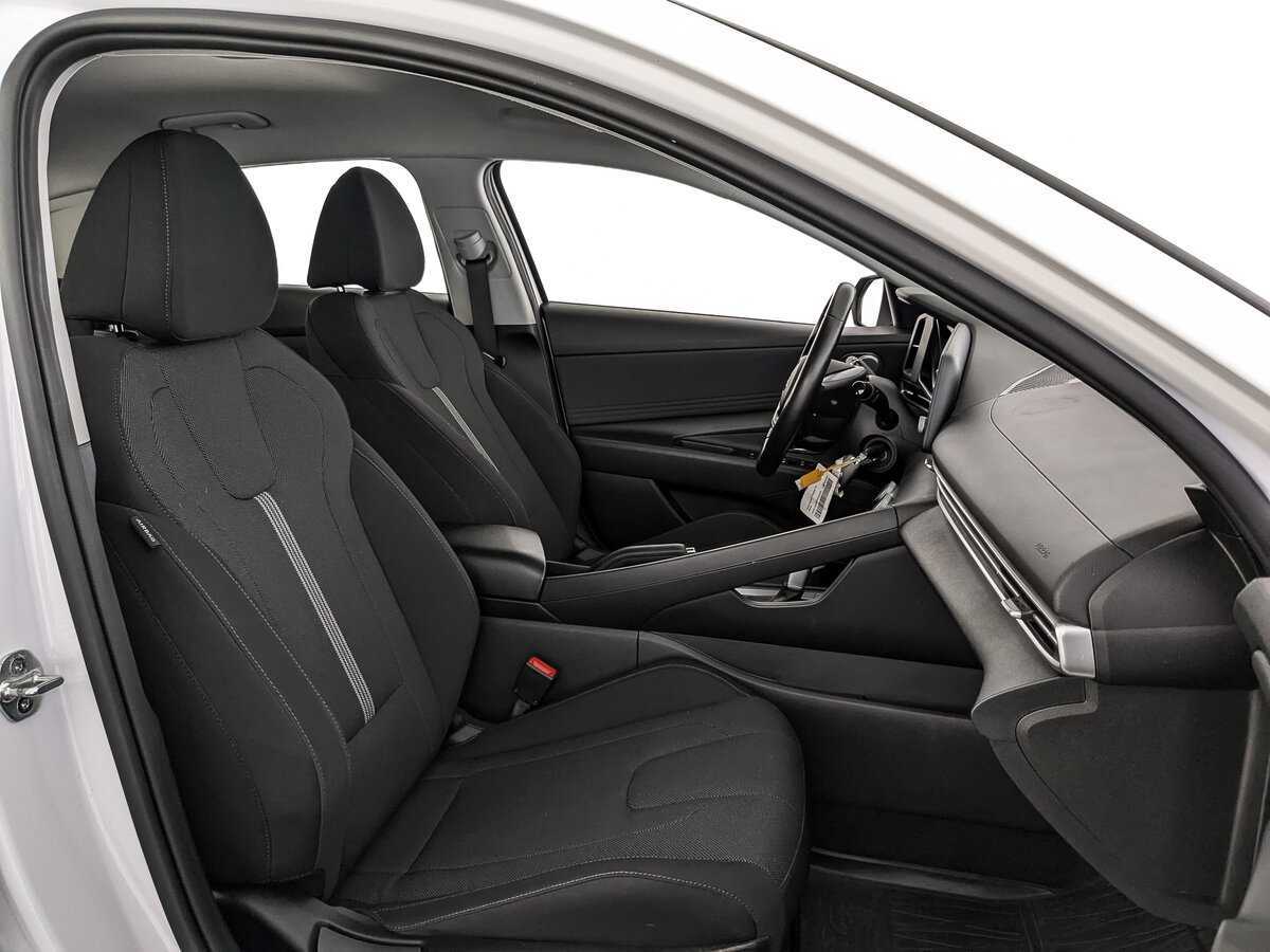Hyundai Elantra, 2021 Фото №20