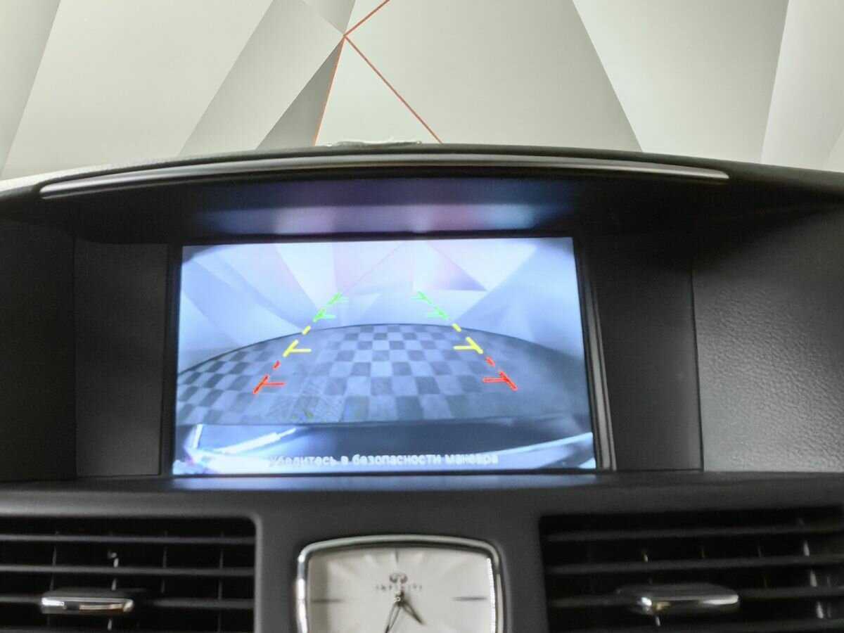 Infiniti Q70, 2016 Фото №16