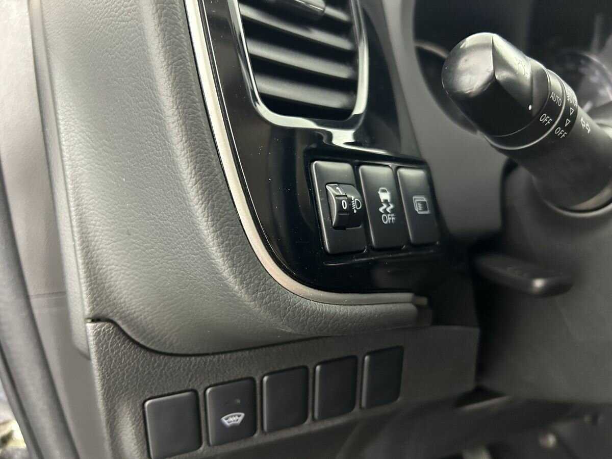 Mitsubishi Outlander, 2015 - 204 343 км. | Фото №8