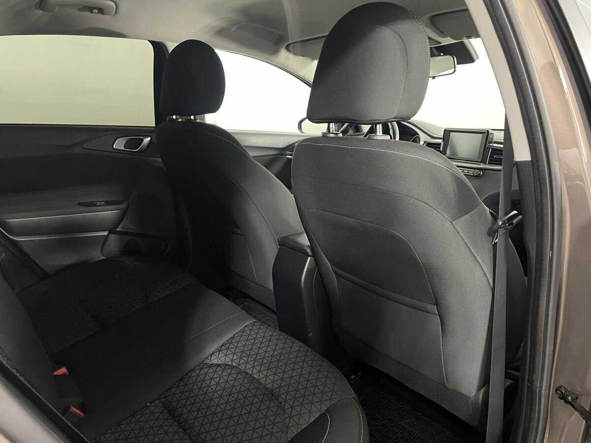 Kia Ceed, 2018 Фото №16