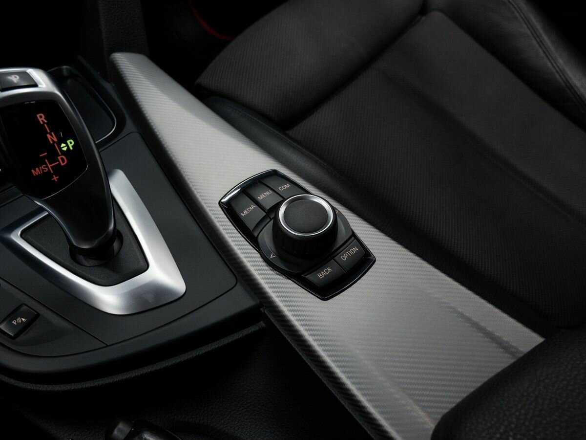 BMW 3 серии 320d xDrive, 2017 Фото №18