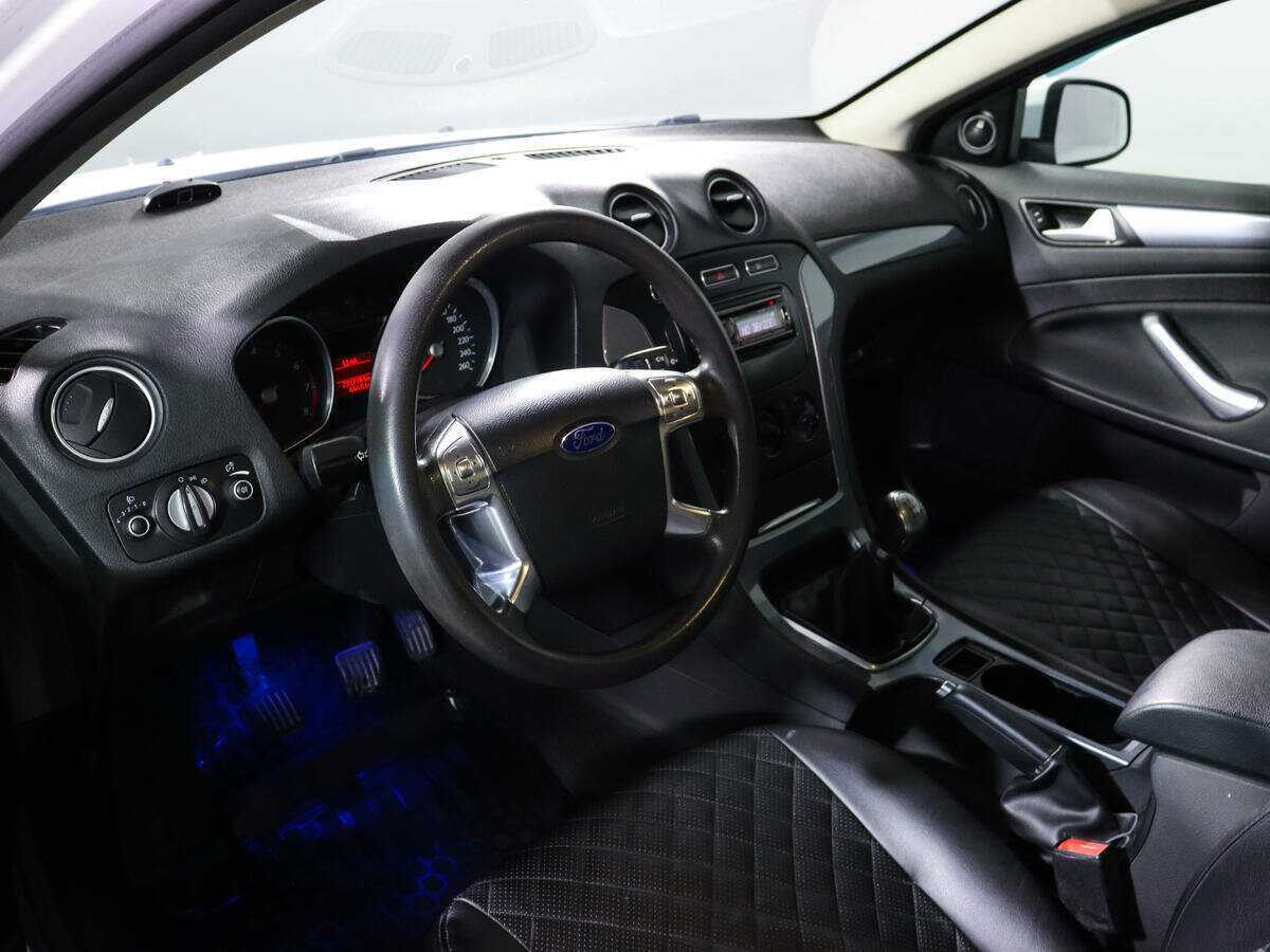 Ford Mondeo, 2012 Фото №12