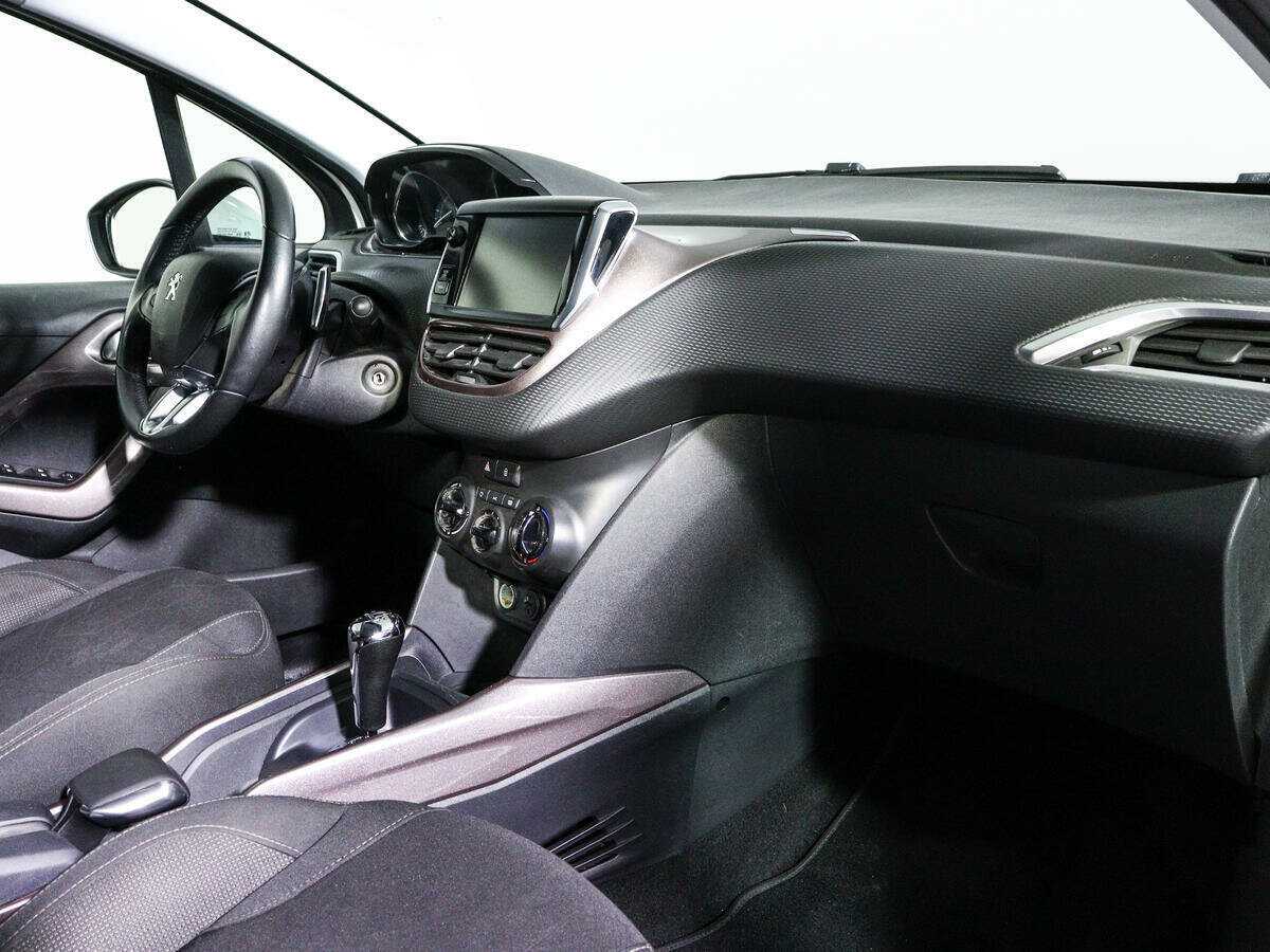 Peugeot 2008, 2014 Фото №7