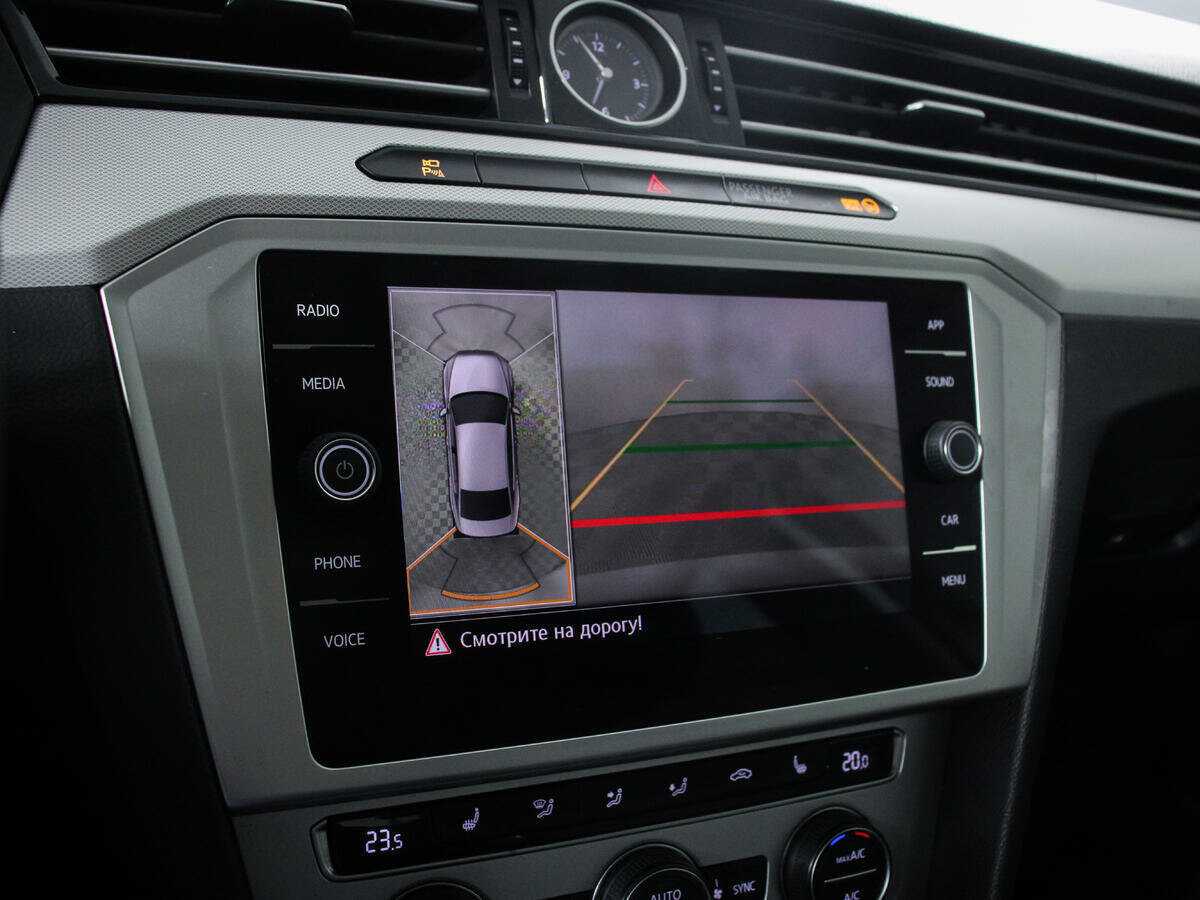 Volkswagen Passat, 2018 Фото №16