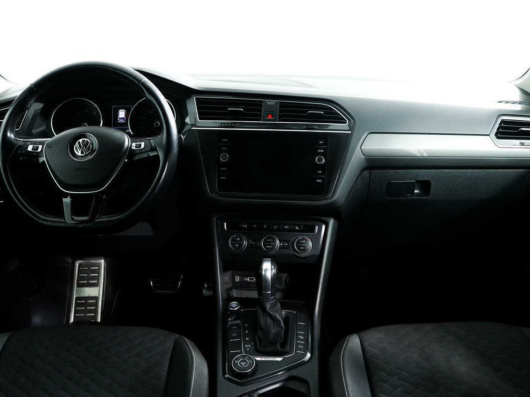 Volkswagen Tiguan, 2018 Фото №11
