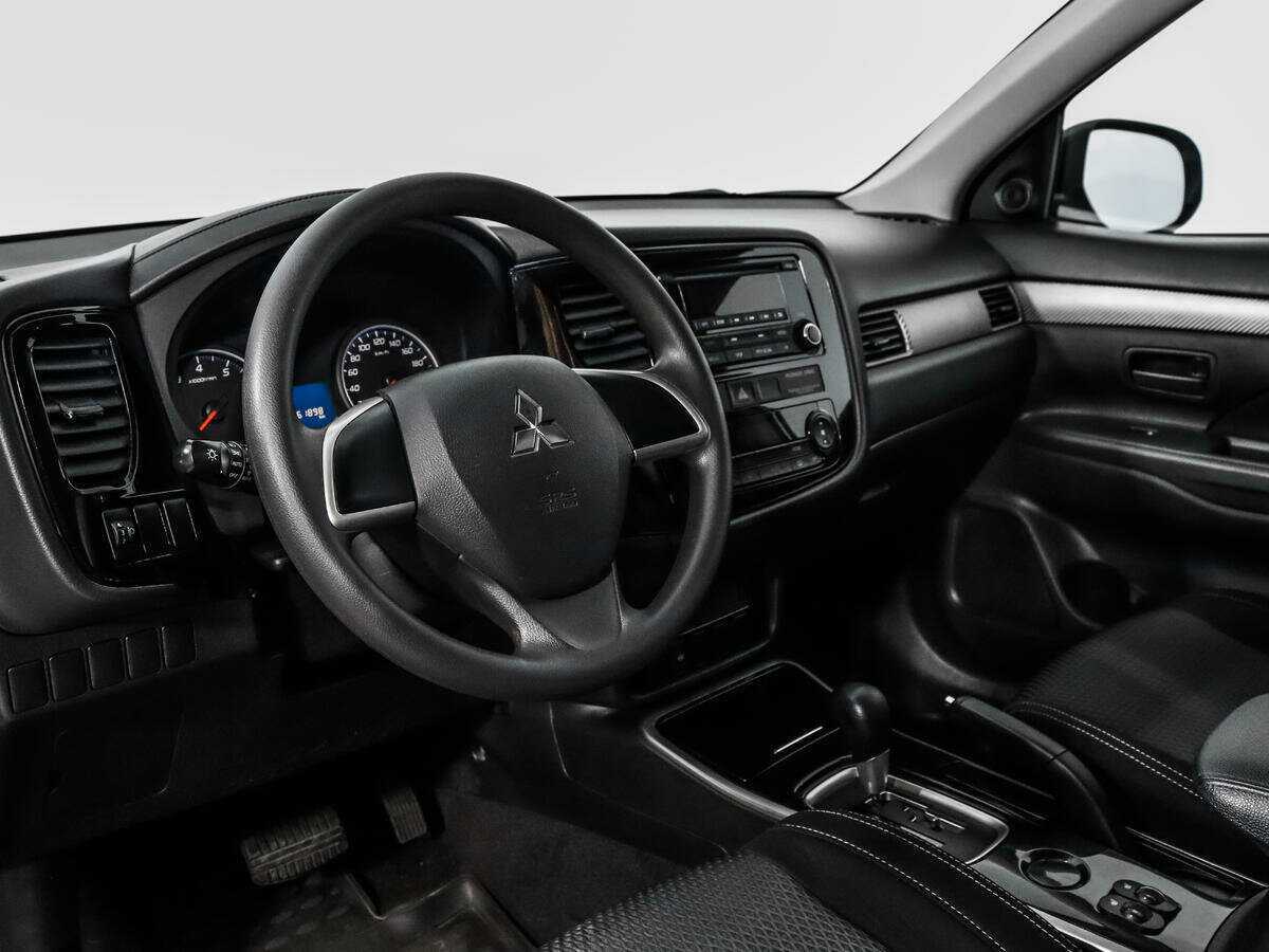Mitsubishi Outlander, 2018 Фото №9