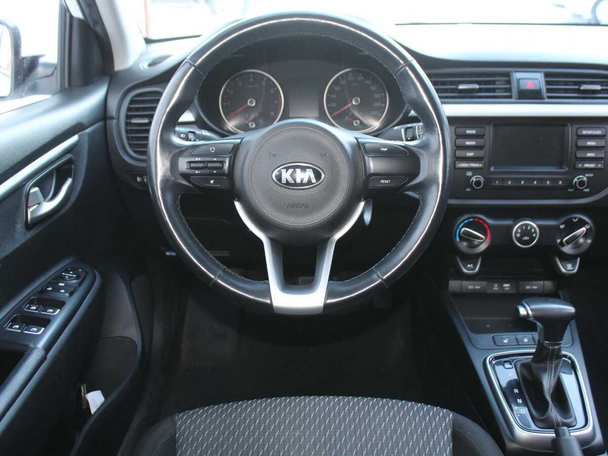 Kia Rio, 2018 Фото №12