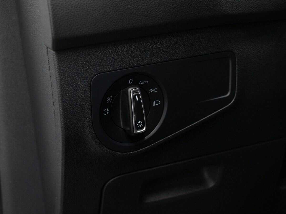 Volkswagen Tiguan, 2017 Фото №16