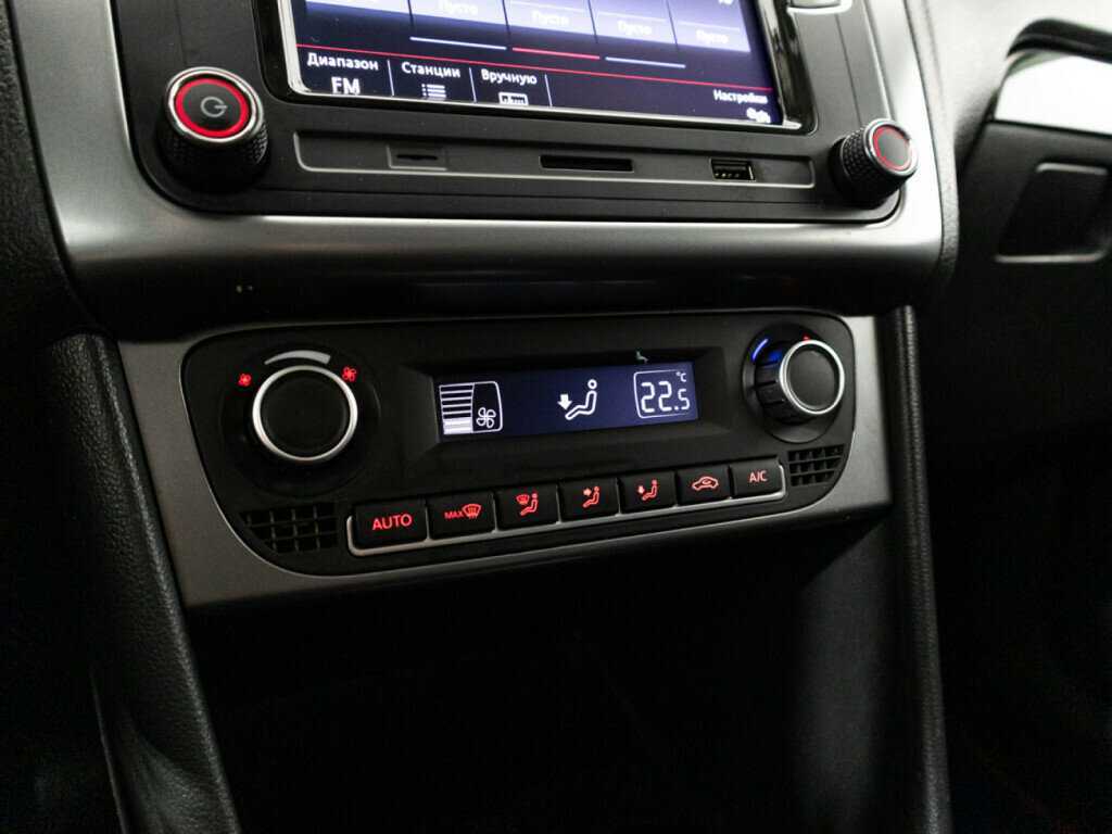 Volkswagen Polo, 2018 Фото №16