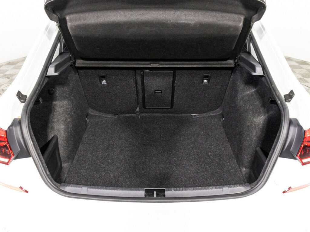 Volkswagen Polo, 2020 Фото №15