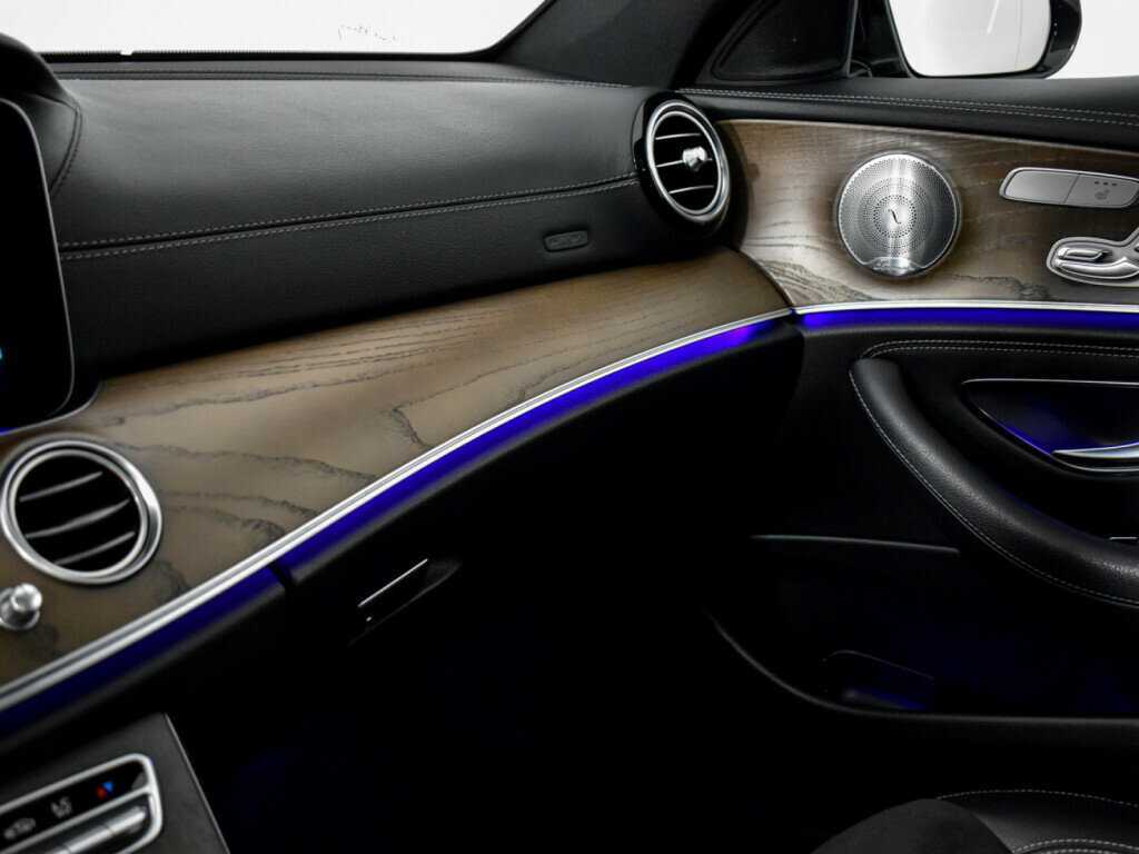 Mercedes-Benz E-Класс 200, 2017 Фото №18