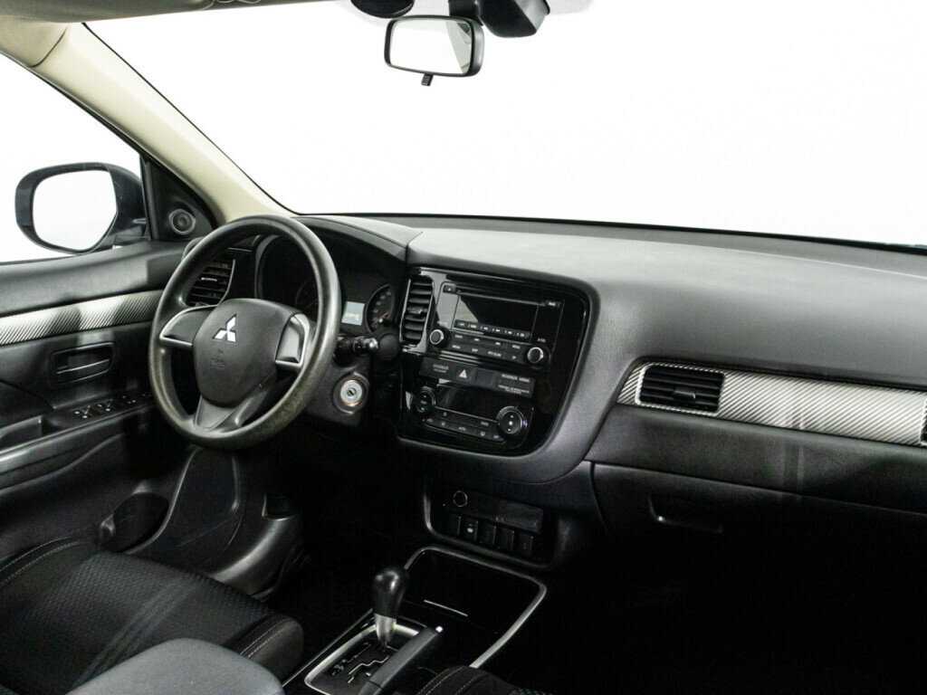 Mitsubishi Outlander, 2018 - 239 427 км. | Фото №8