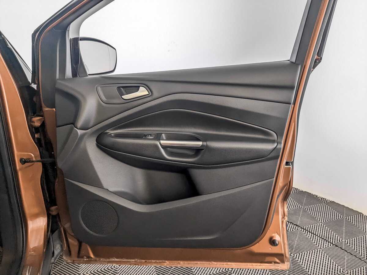 Ford Kuga, 2018 Фото №24