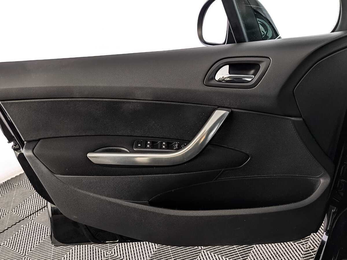 Peugeot 408, 2016 Фото №17