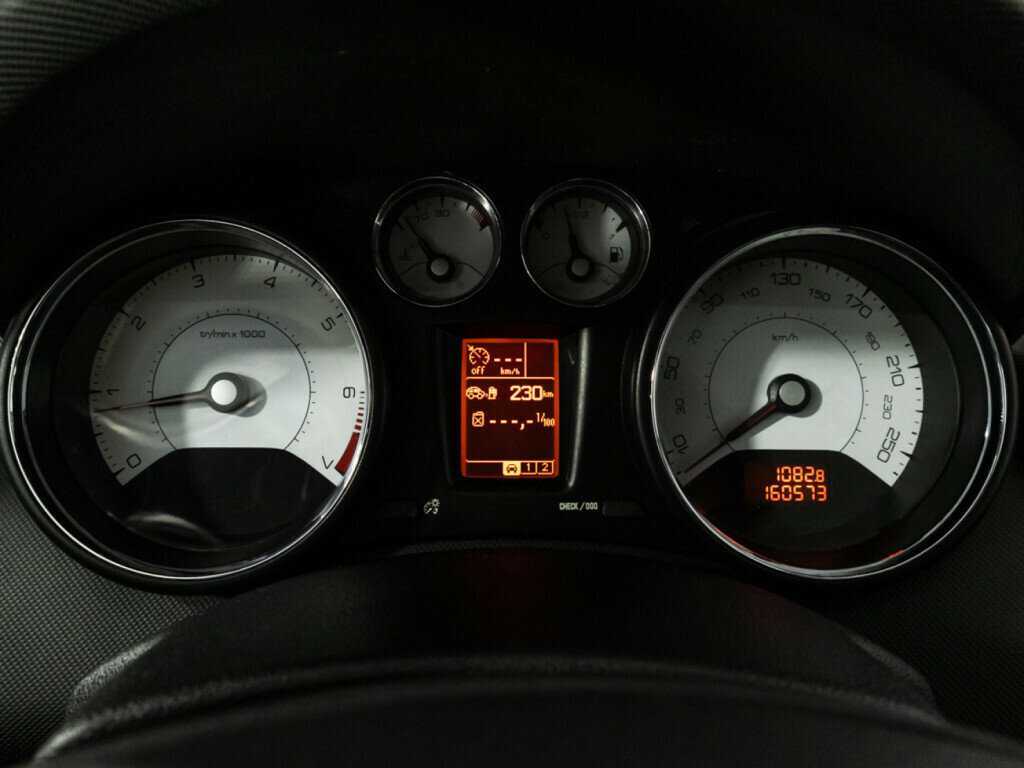 Peugeot 308, 2012 Фото №12