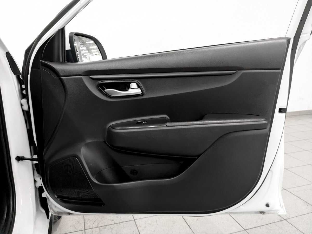 Kia Rio X-Line, 2020 Фото №21