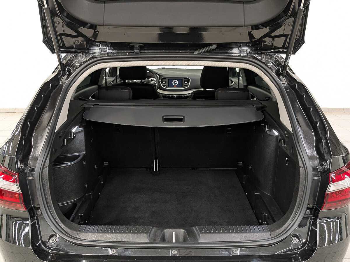 Lada (ВАЗ) Vesta SW, 2024 Фото №10