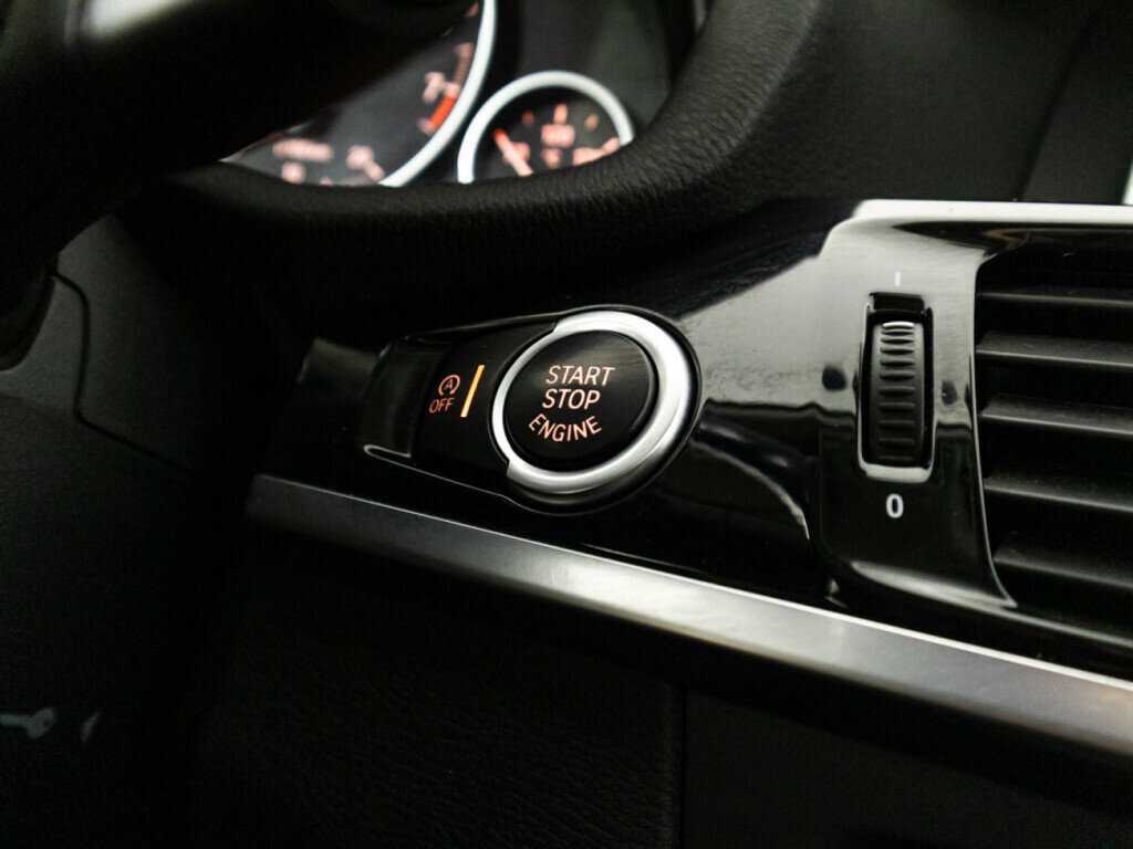 BMW X3 20i xDrive, 2014 Фото №18