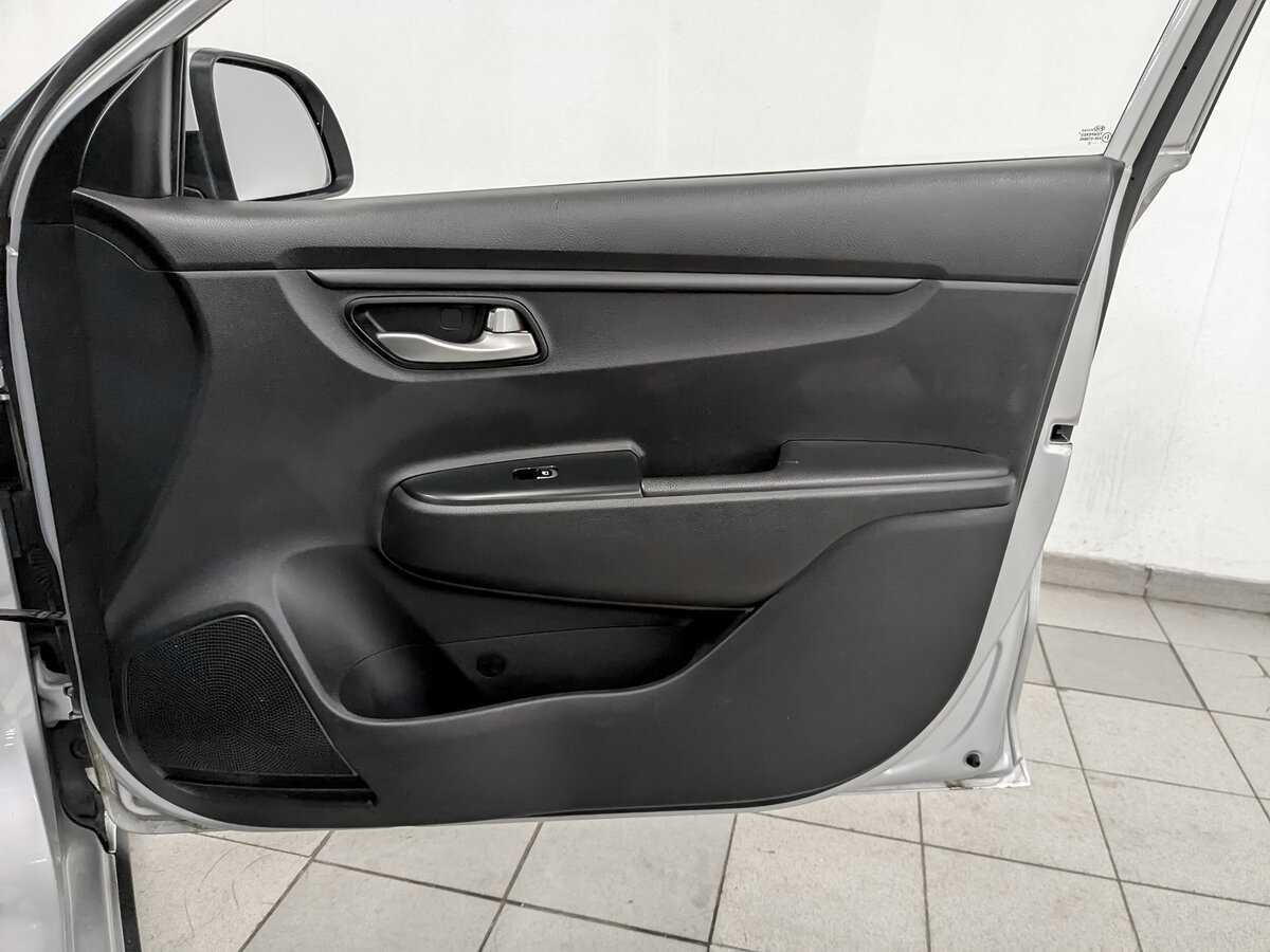 Kia Rio X-Line, 2020 Фото №23