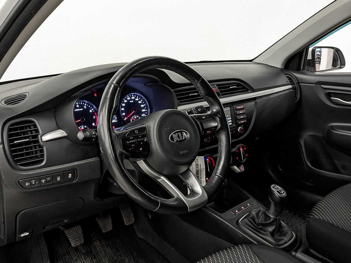 Kia Rio, 2017 Фото №15
