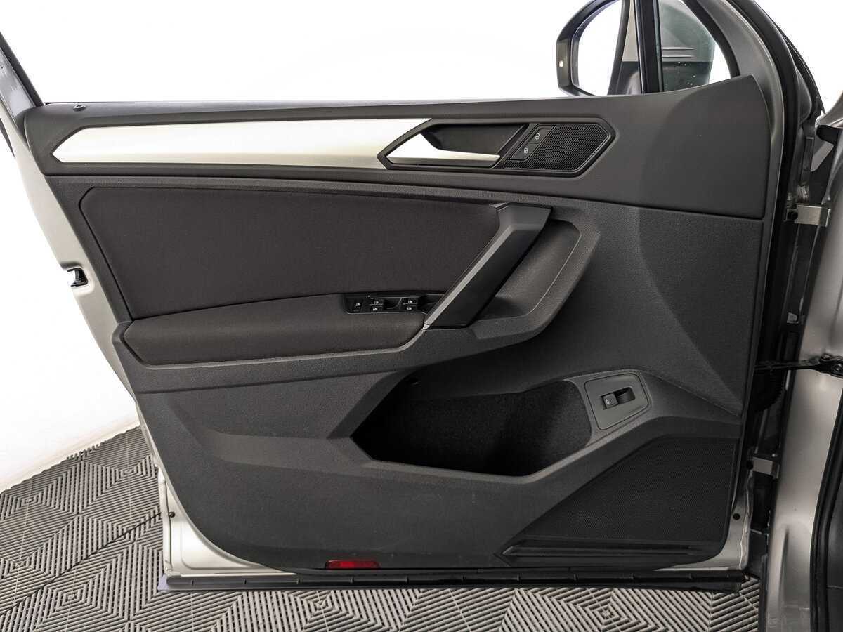 Volkswagen Tiguan, 2020 Фото №19