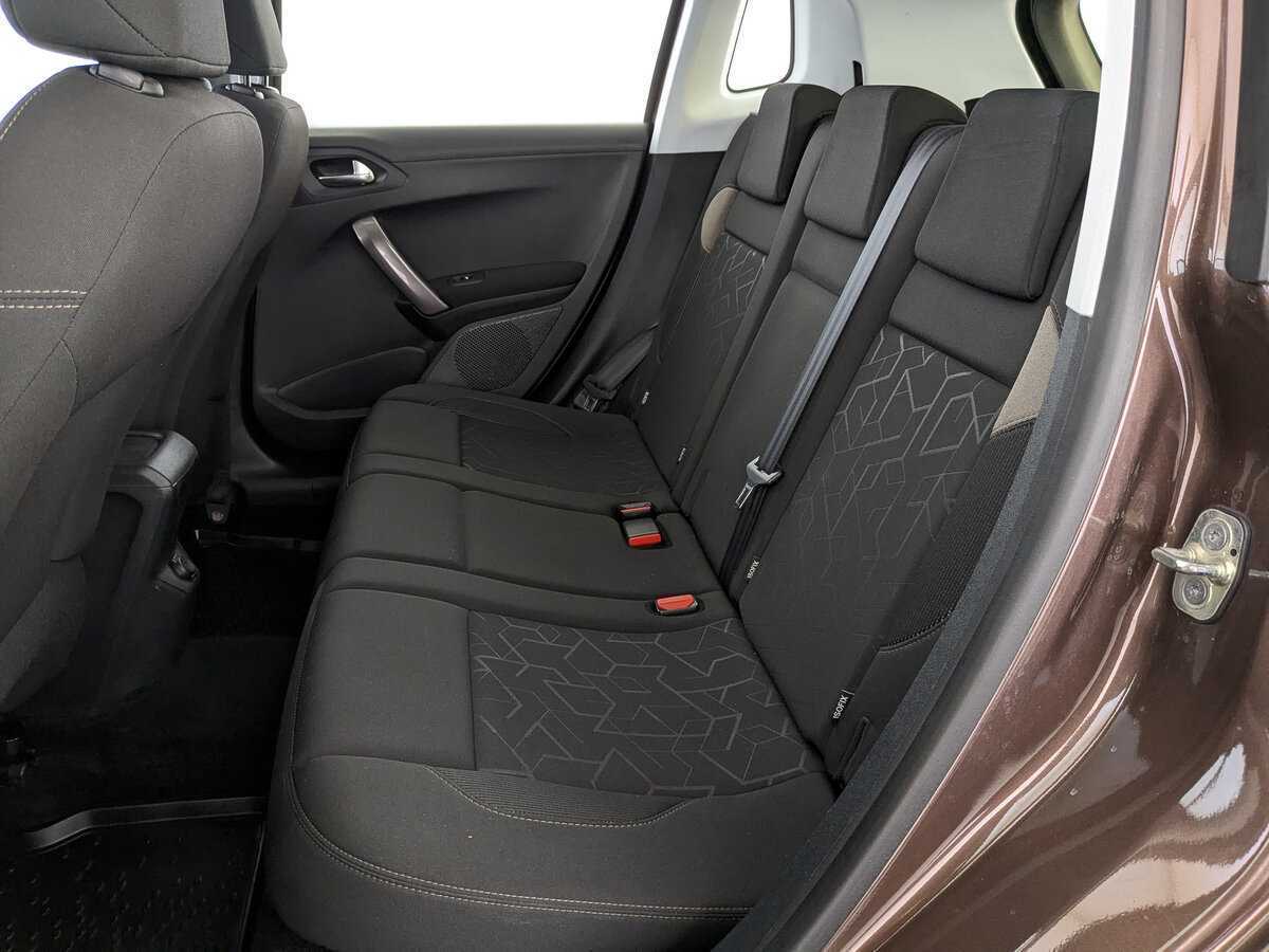 Peugeot 2008, 2014 Фото №18